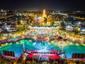 Hàng ngàn du khách cùng nhau đắm chìm trong không gian lễ hội hoành tráng tại The Maris Vũng Tàu.